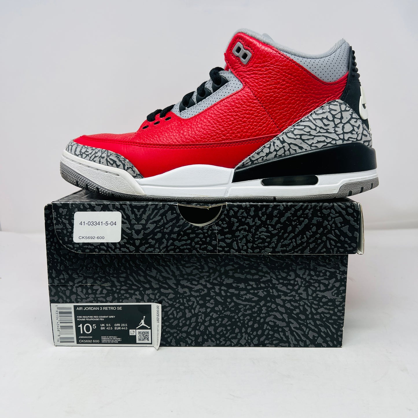 Jordan 3 Retro SE Unite