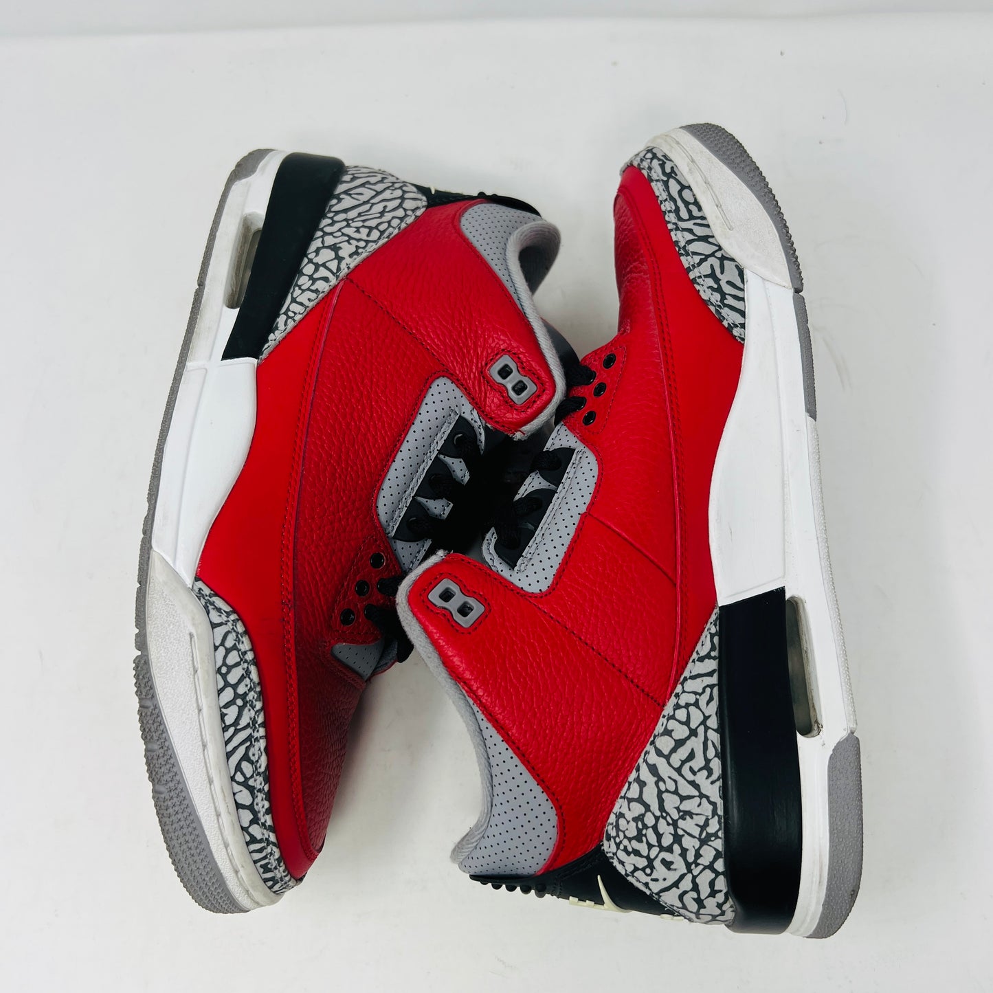 Jordan 3 Retro SE Unite