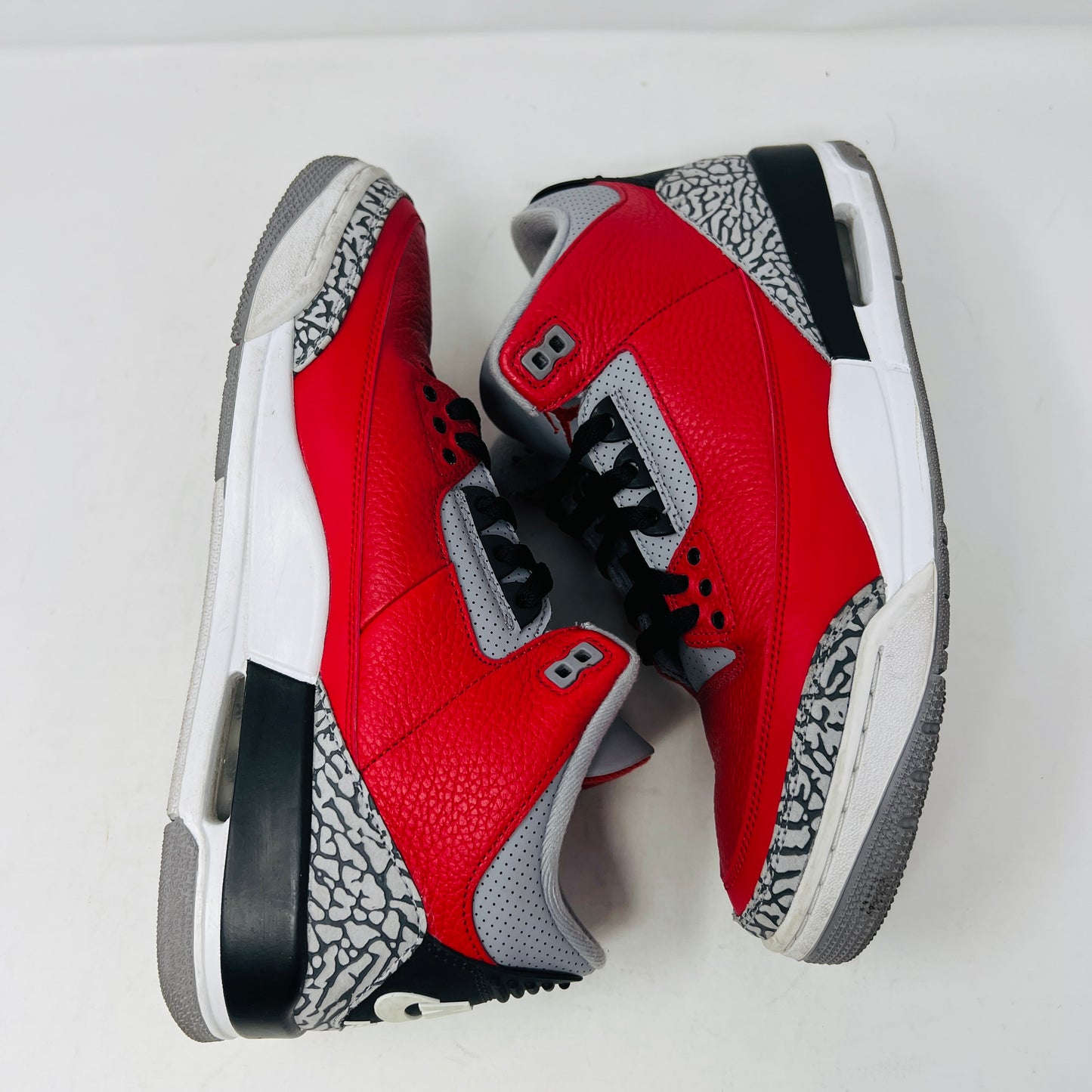 Jordan 3 Retro SE Unite