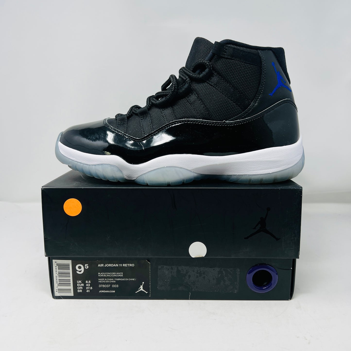Jordan 11 Retro Space Jam (2016)