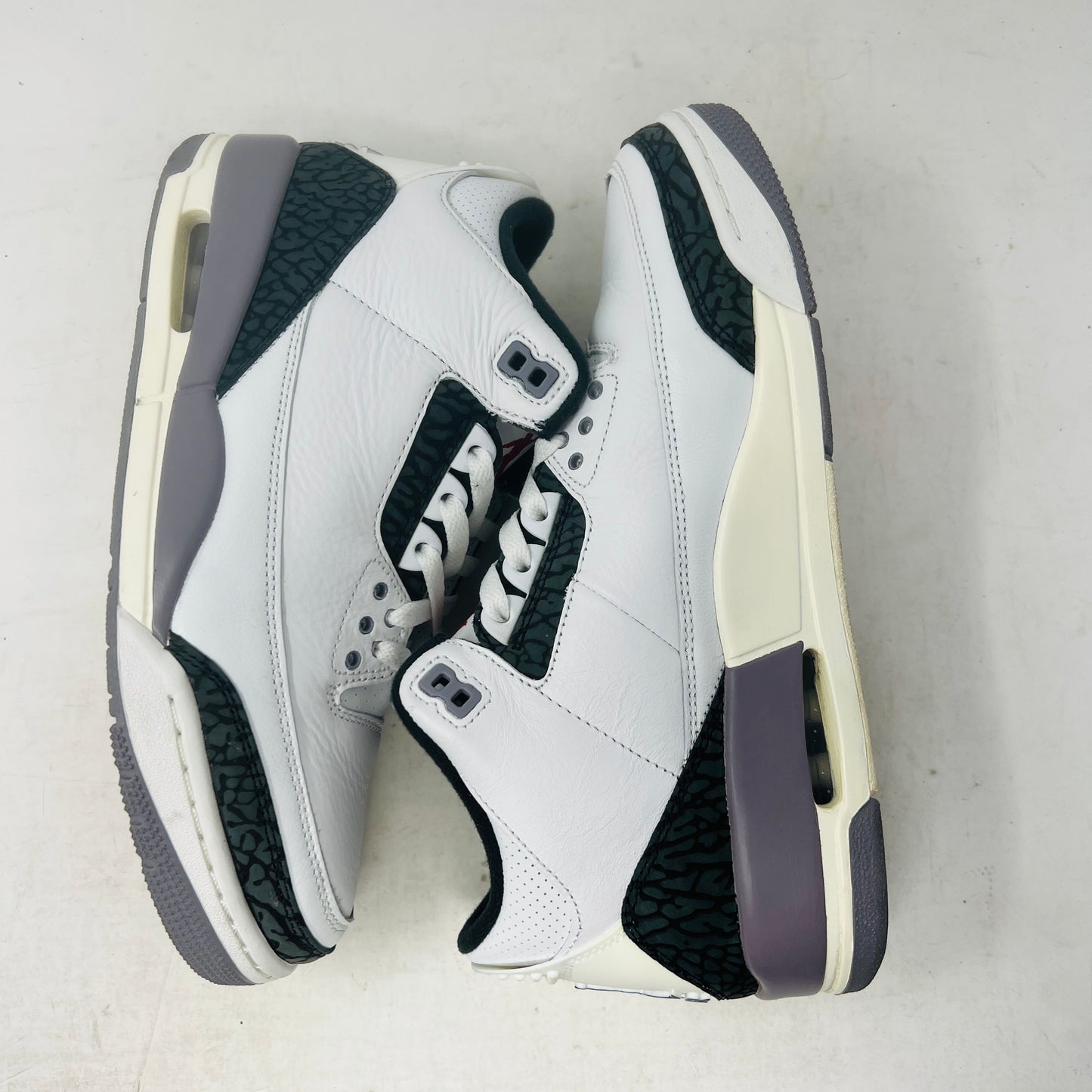 Jordan 3 Retro Cement Grey