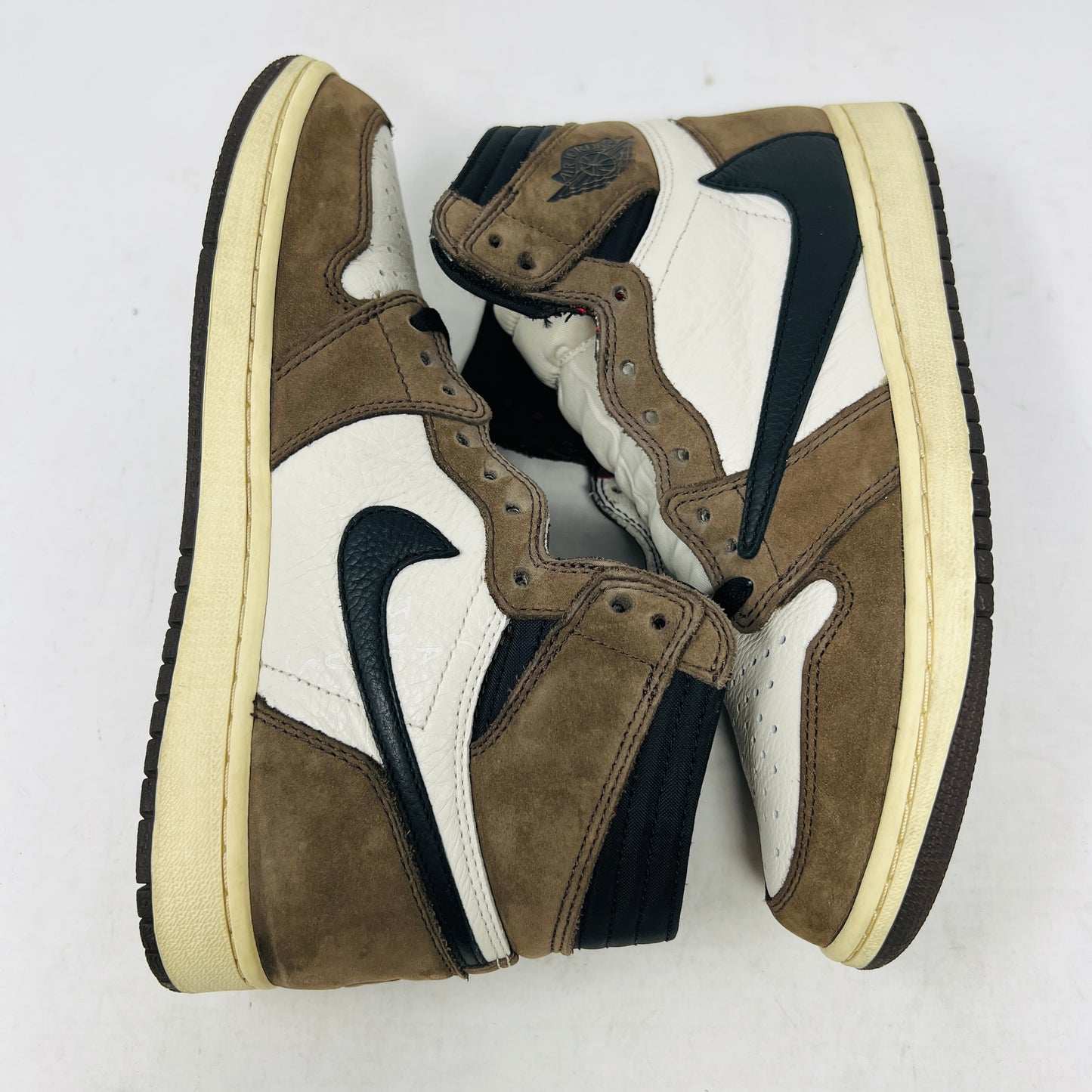 Jordan 1 High Travis Scott Mocha