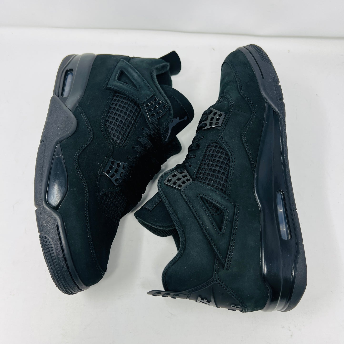 Jordan 4 Retro Black Cat (2025)