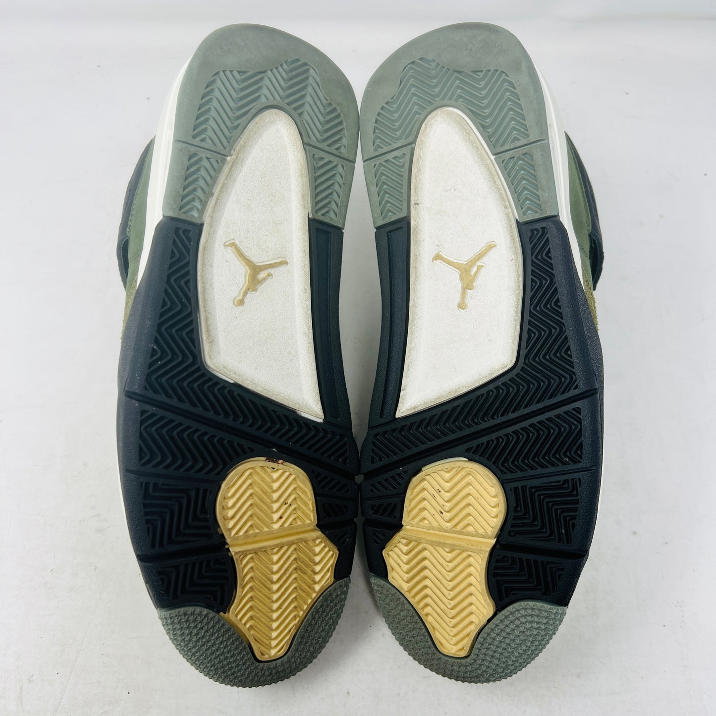 Jordan 4 Retro SE Craft Medium Olive