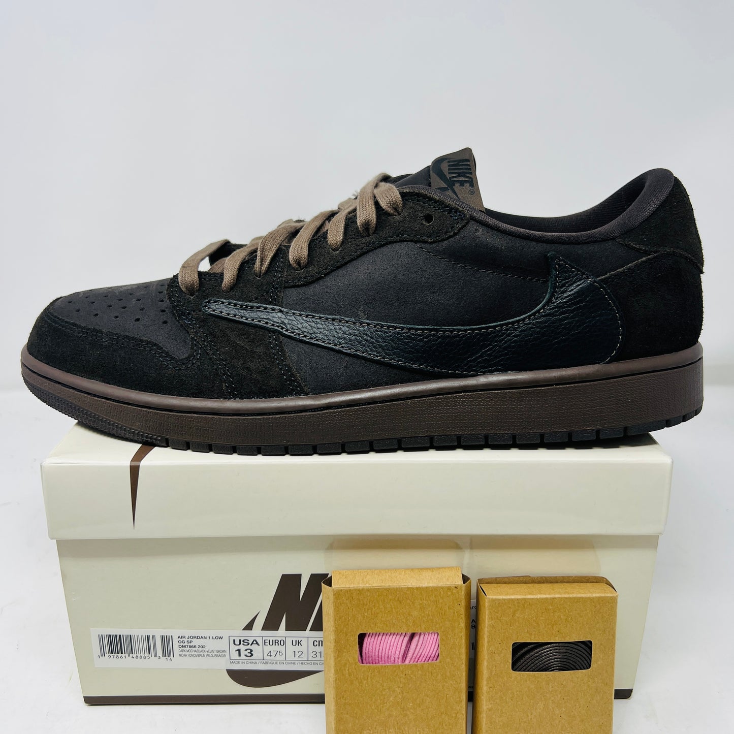 Jordan 1 Retro Low OG SP Travis Scott Velvet Brown