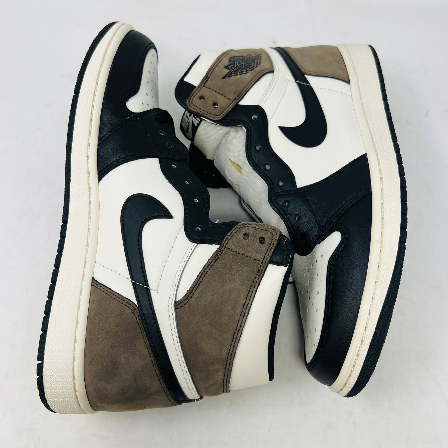 Jordan 1 Retro High Dark Mocha
