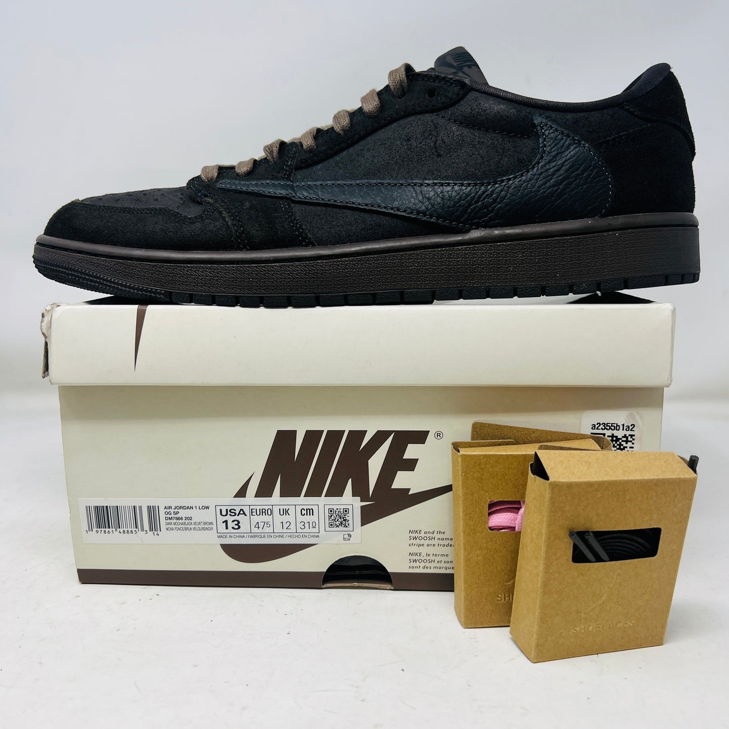 Jordan 1 Retro Low OG SP Travis Scott Velvet Brown