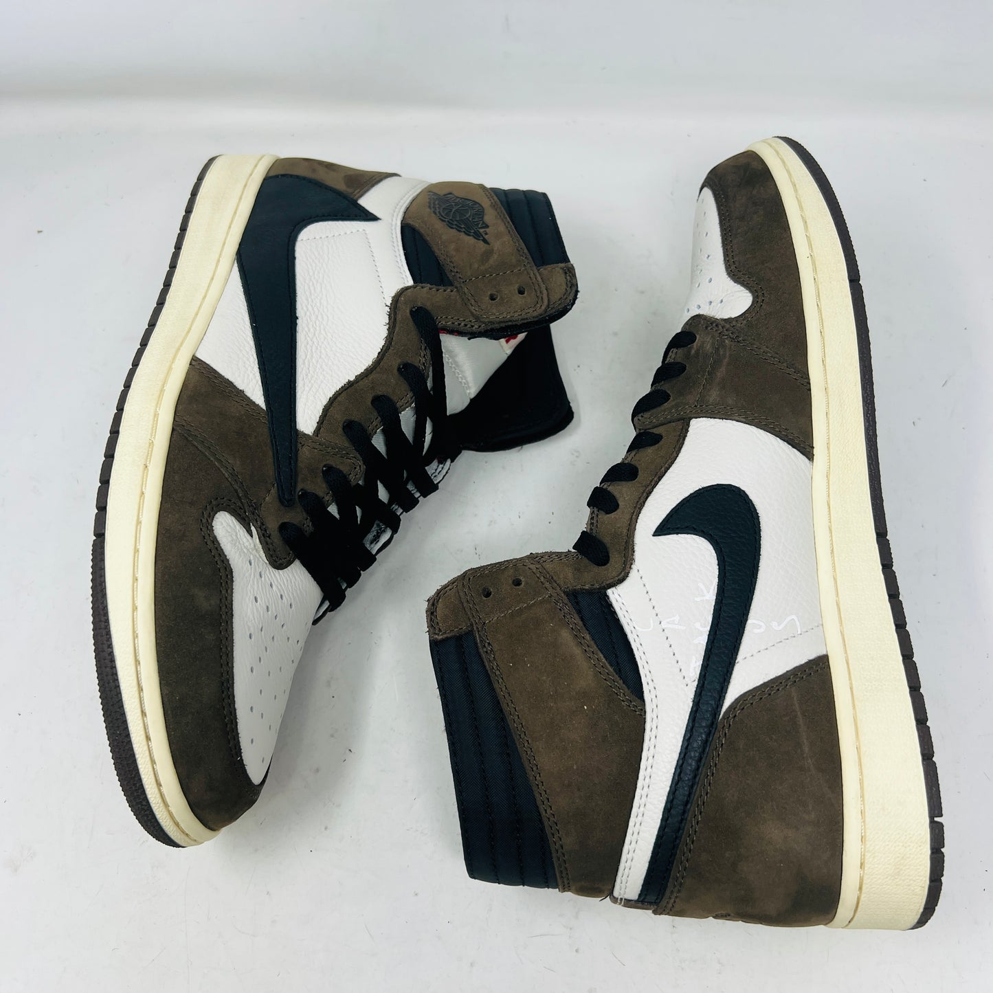 Jordan 1 Retro High OG SP Travis Scott Mocha