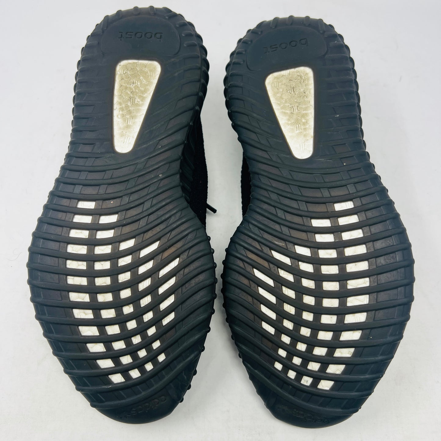 adidas Yeezy Boost 350 V2 Core Black Red