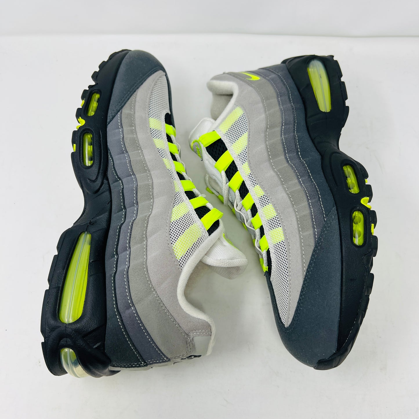 Nike Air Max 95 OG Big Bubble Neon (2026)