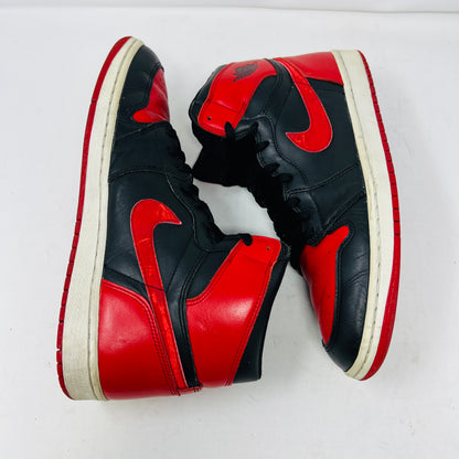 Jordan 1 Retro Bred (2001)