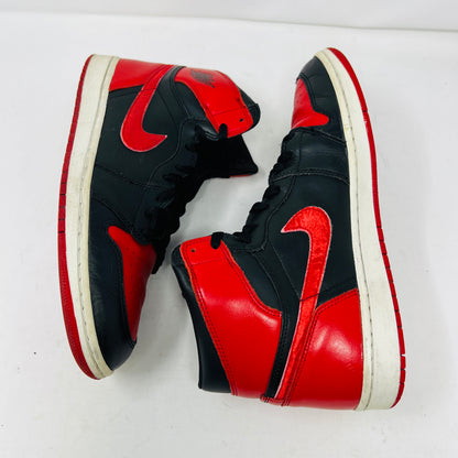 Jordan 1 Retro Bred (2001)