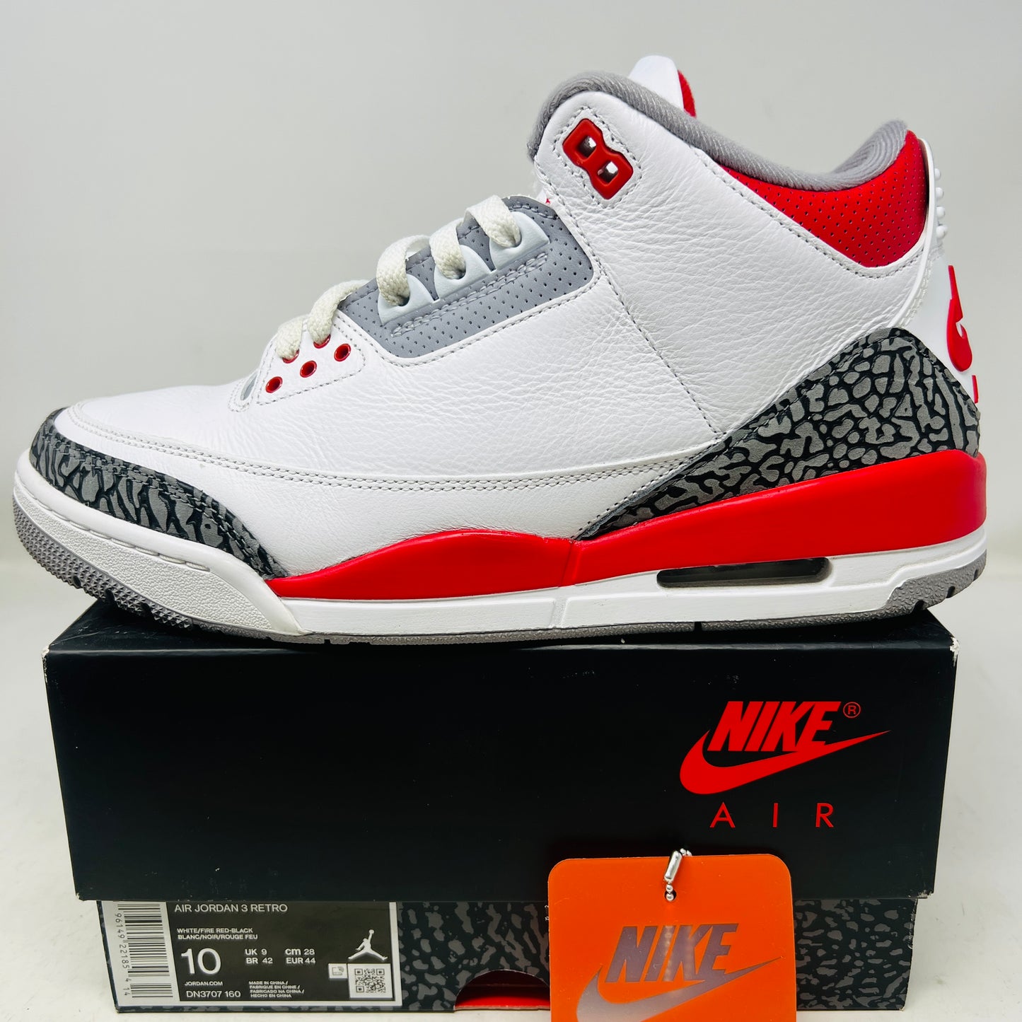 Jordan 3 Retro Fire Red (2022)