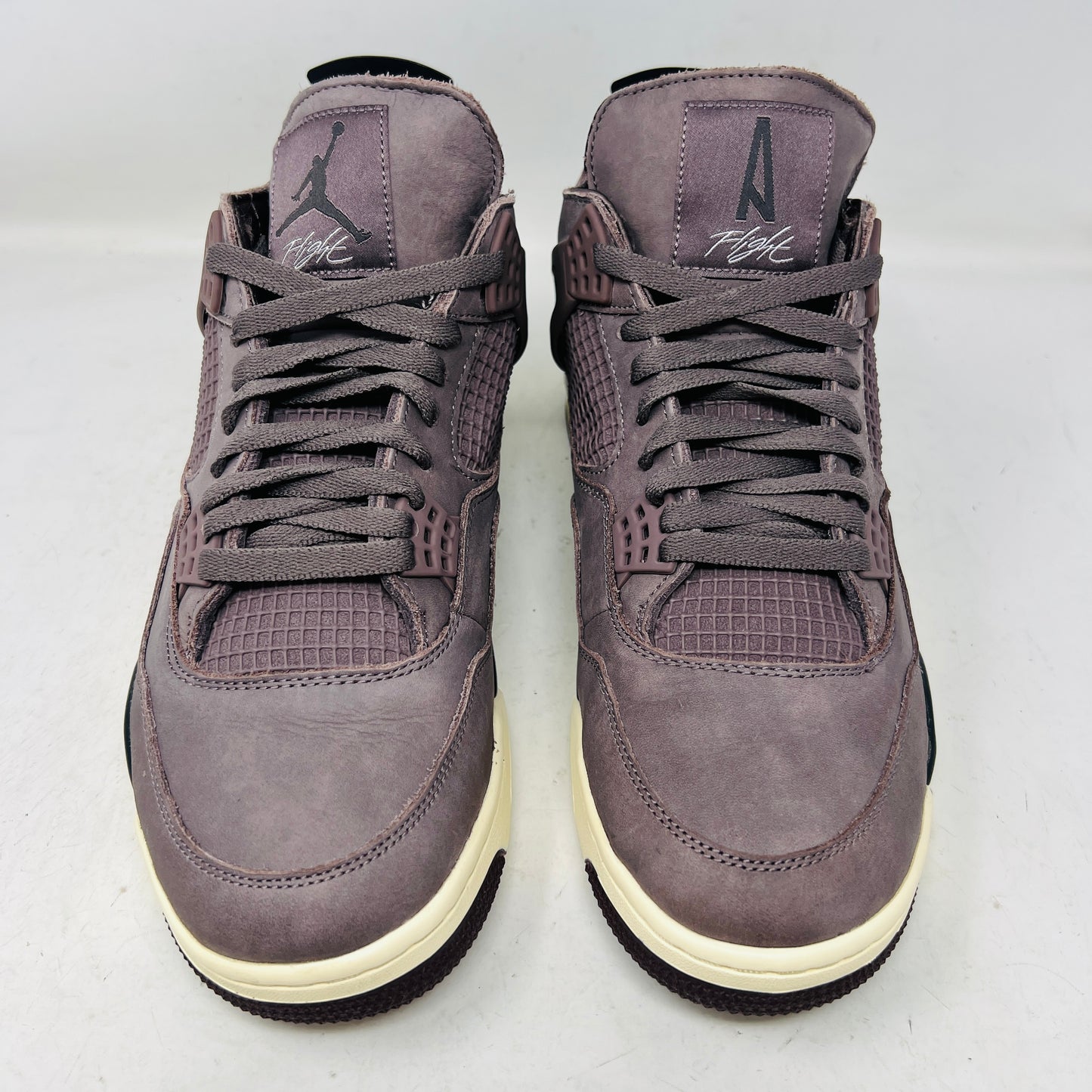 Jordan 4 Retro SP A Ma Maniére Violet Ore