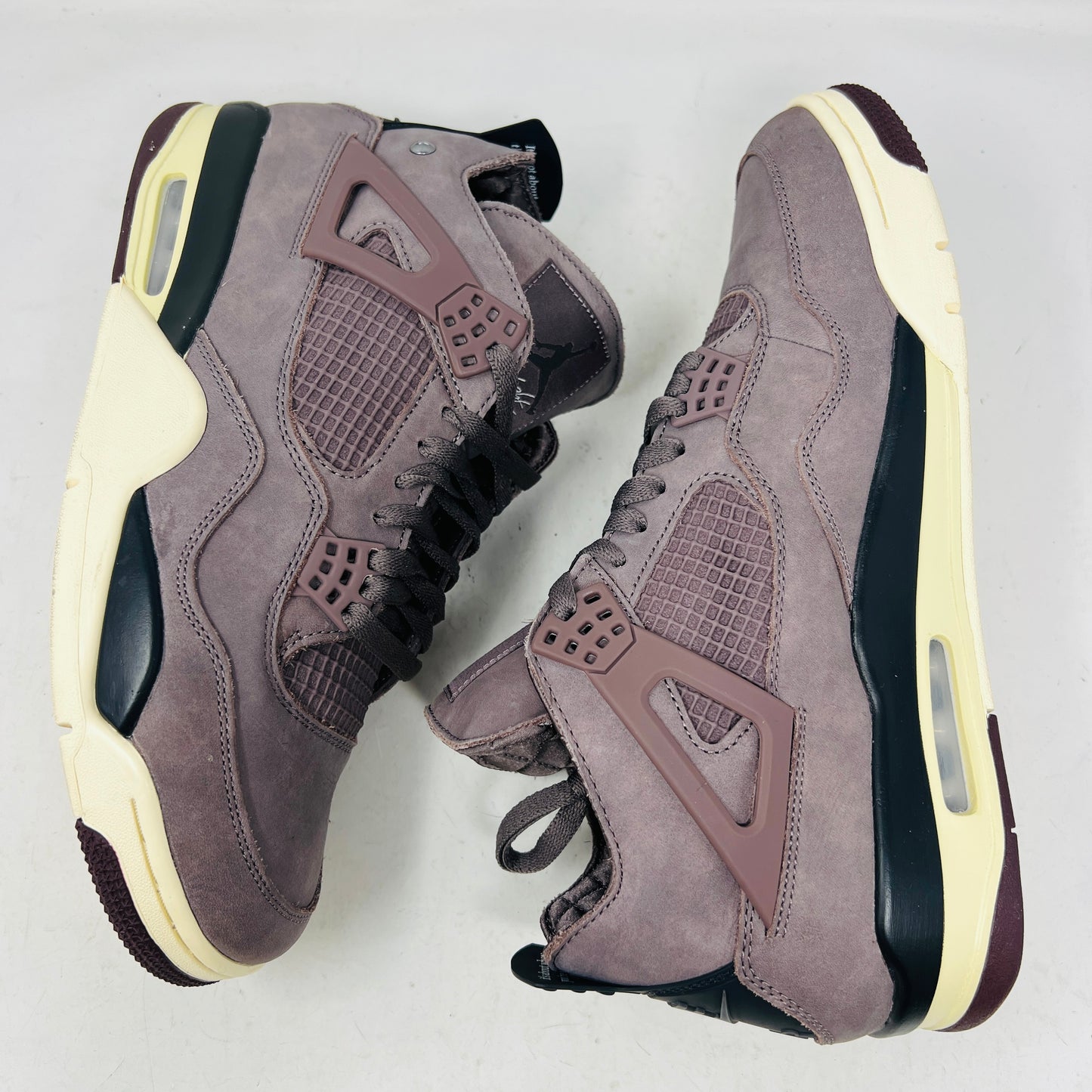 Jordan 4 Retro SP A Ma Maniére Violet Ore