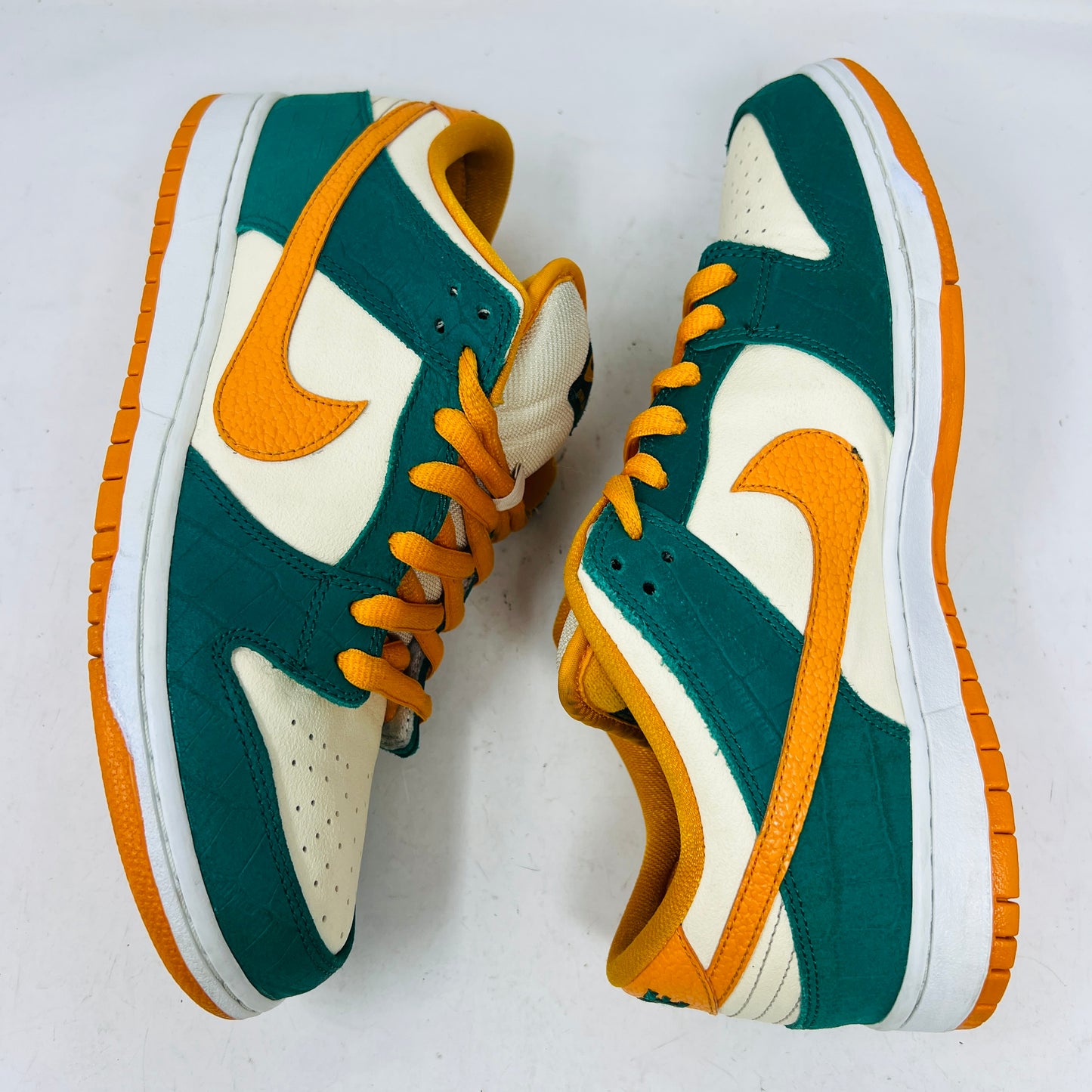 Nike SB Dunk Low Legion Pine Kumquat