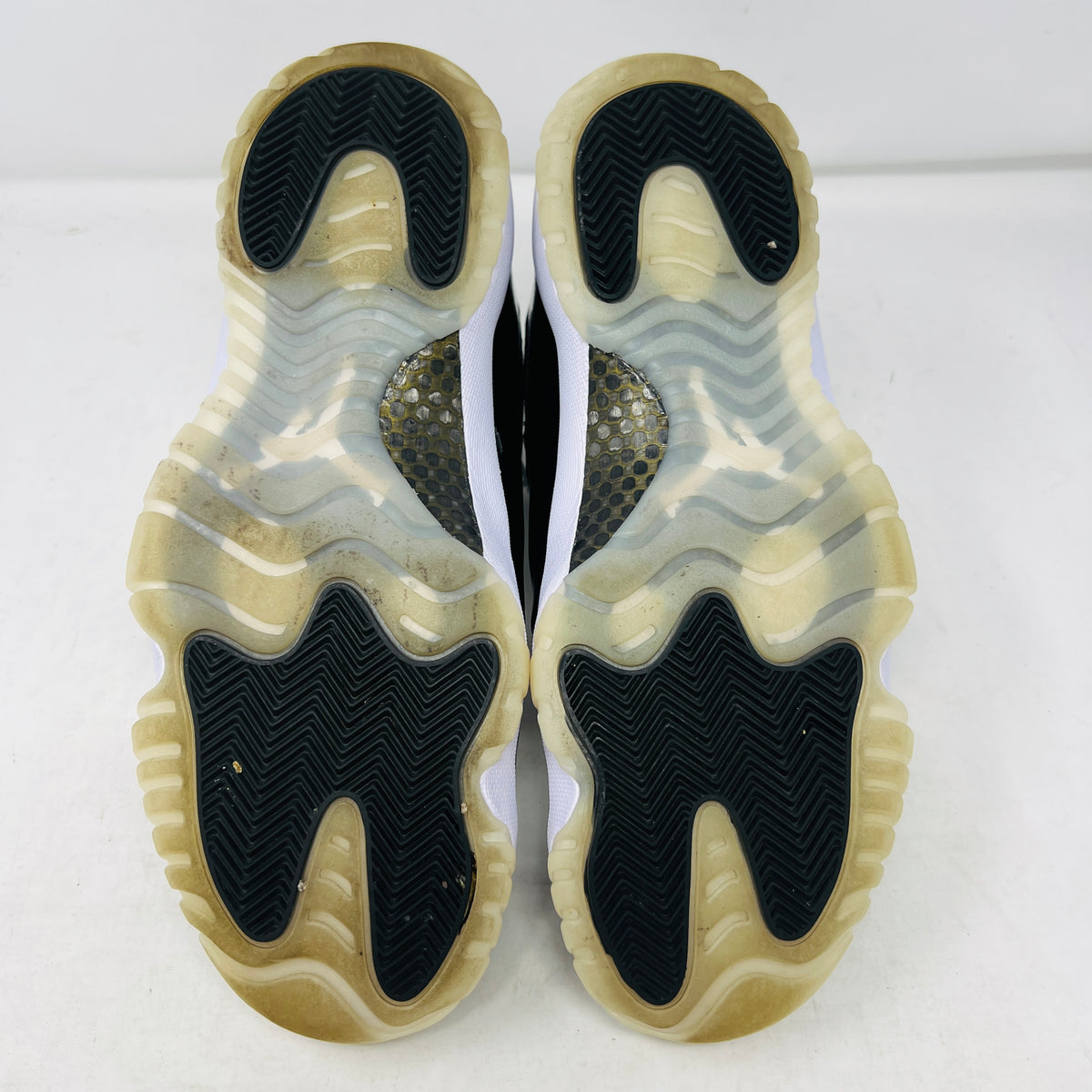 Jordan 11 Retro DMP Gratitude (2023)