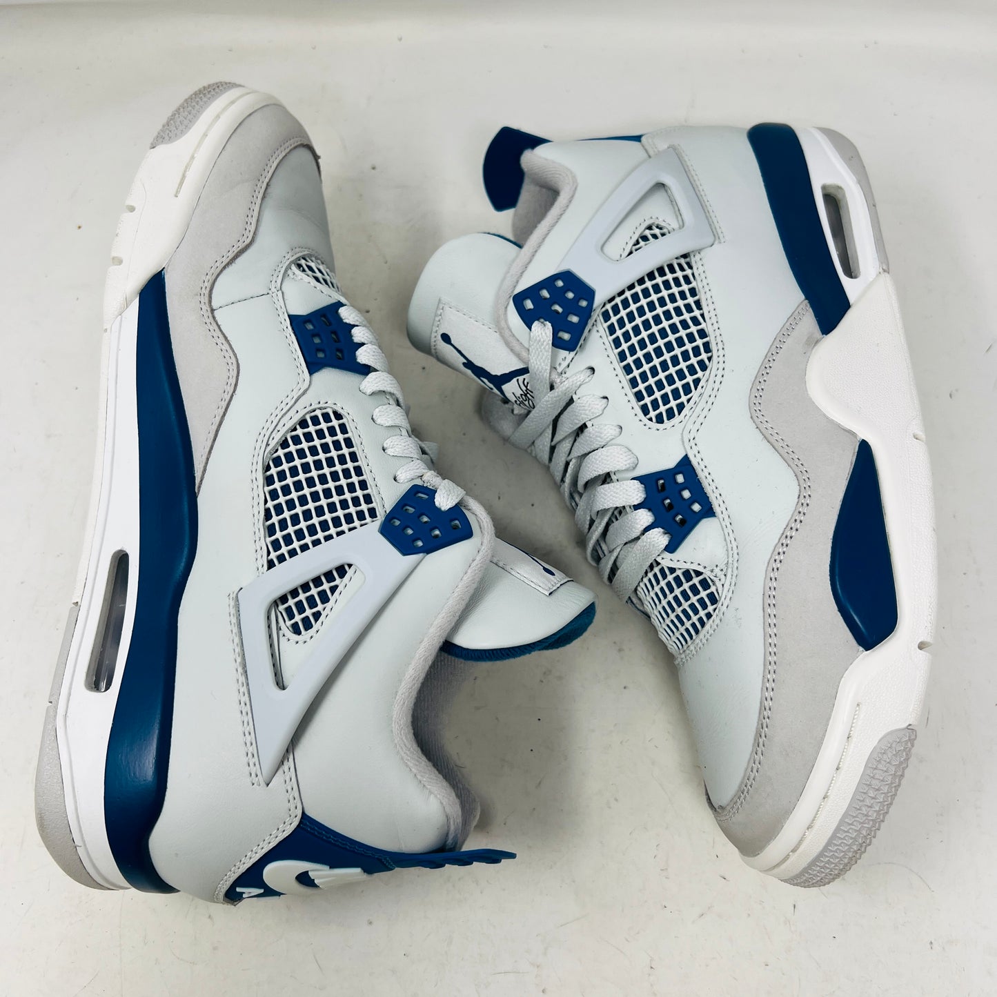 Jordan 4 Retro Military Blue (2024)