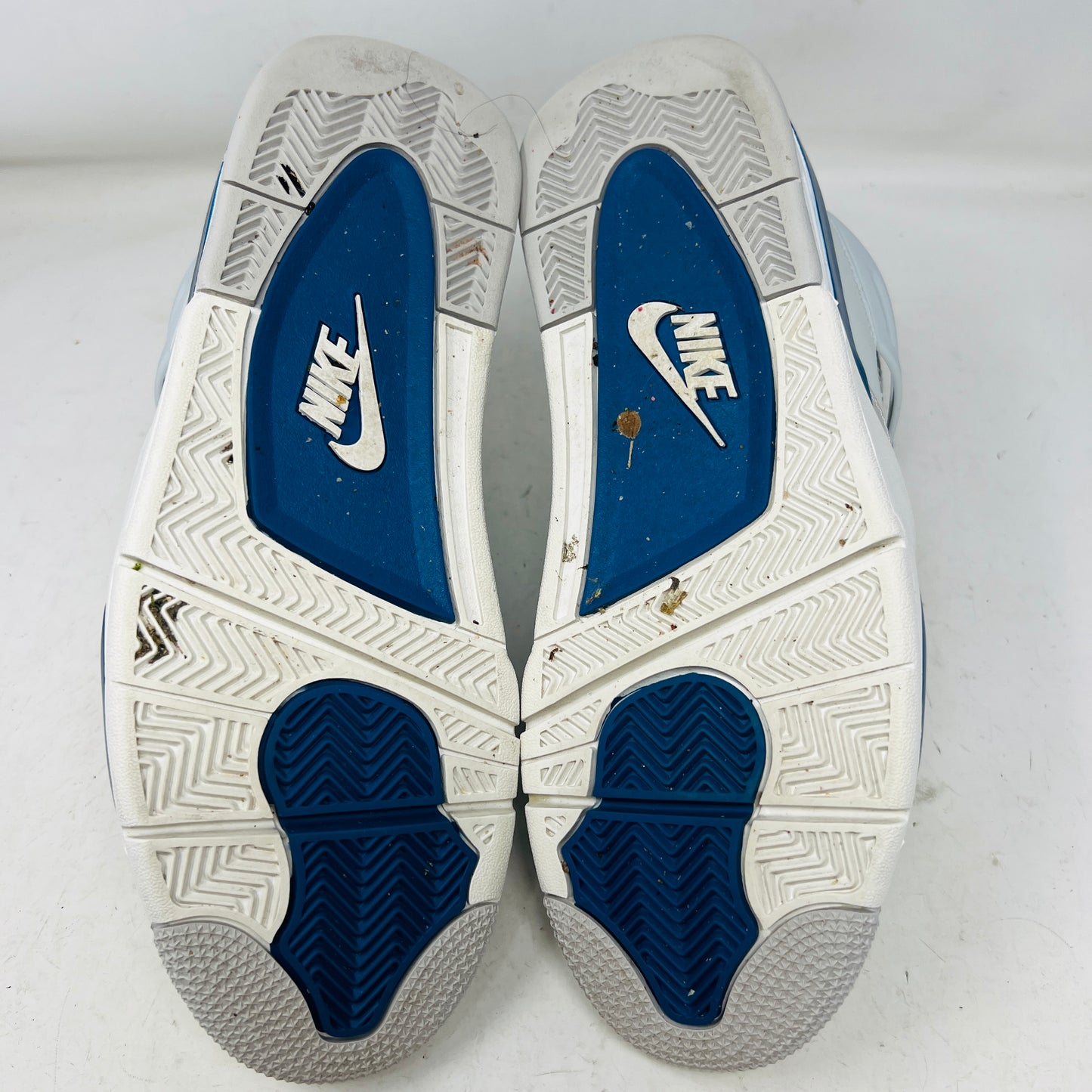 Jordan 4 Retro Military Blue (2024)
