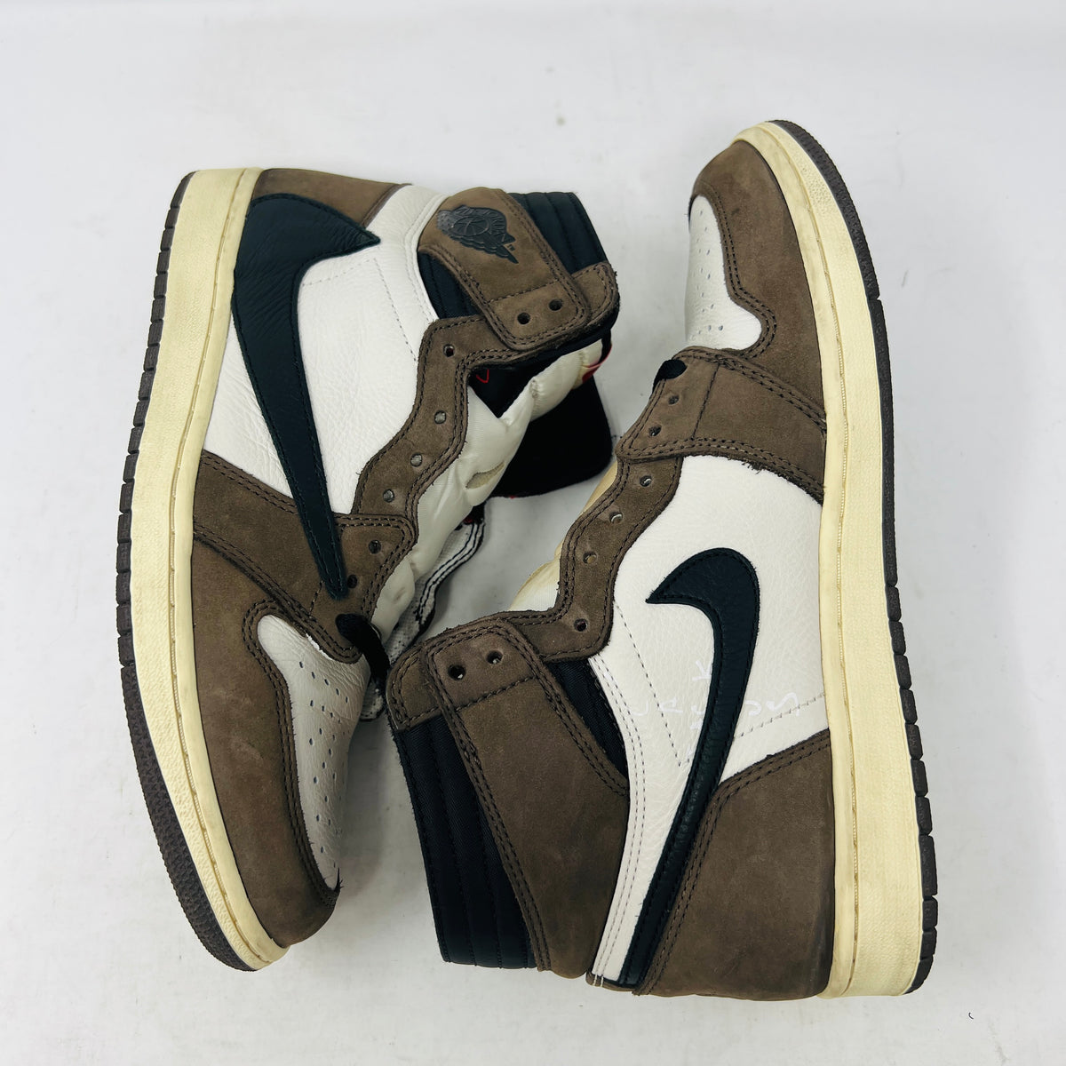 Jordan 1 Retro High OG SP Travis Scott Mocha