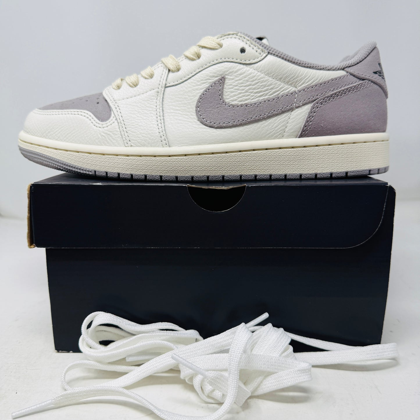 Jordan 1 Retro Low OG Atmosphere Grey