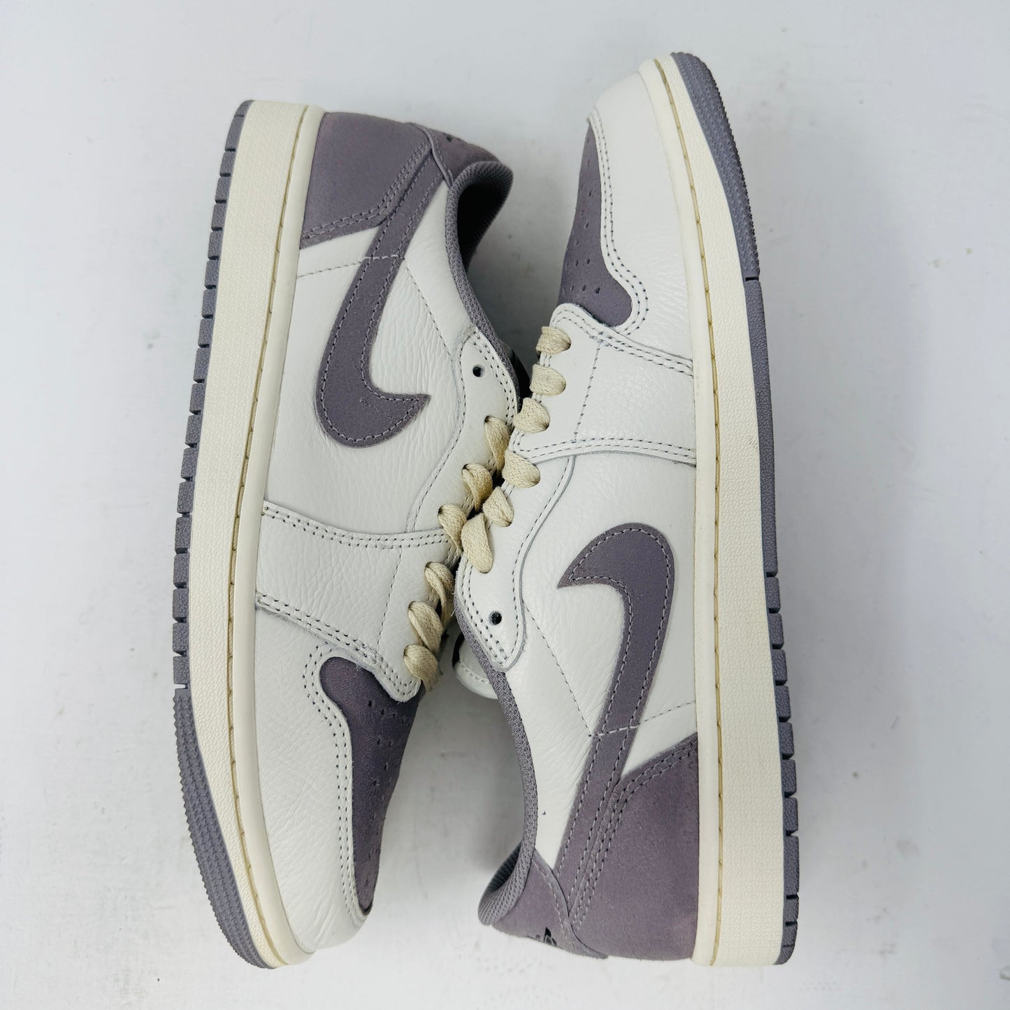 Jordan 1 Retro Low OG Atmosphere Grey
