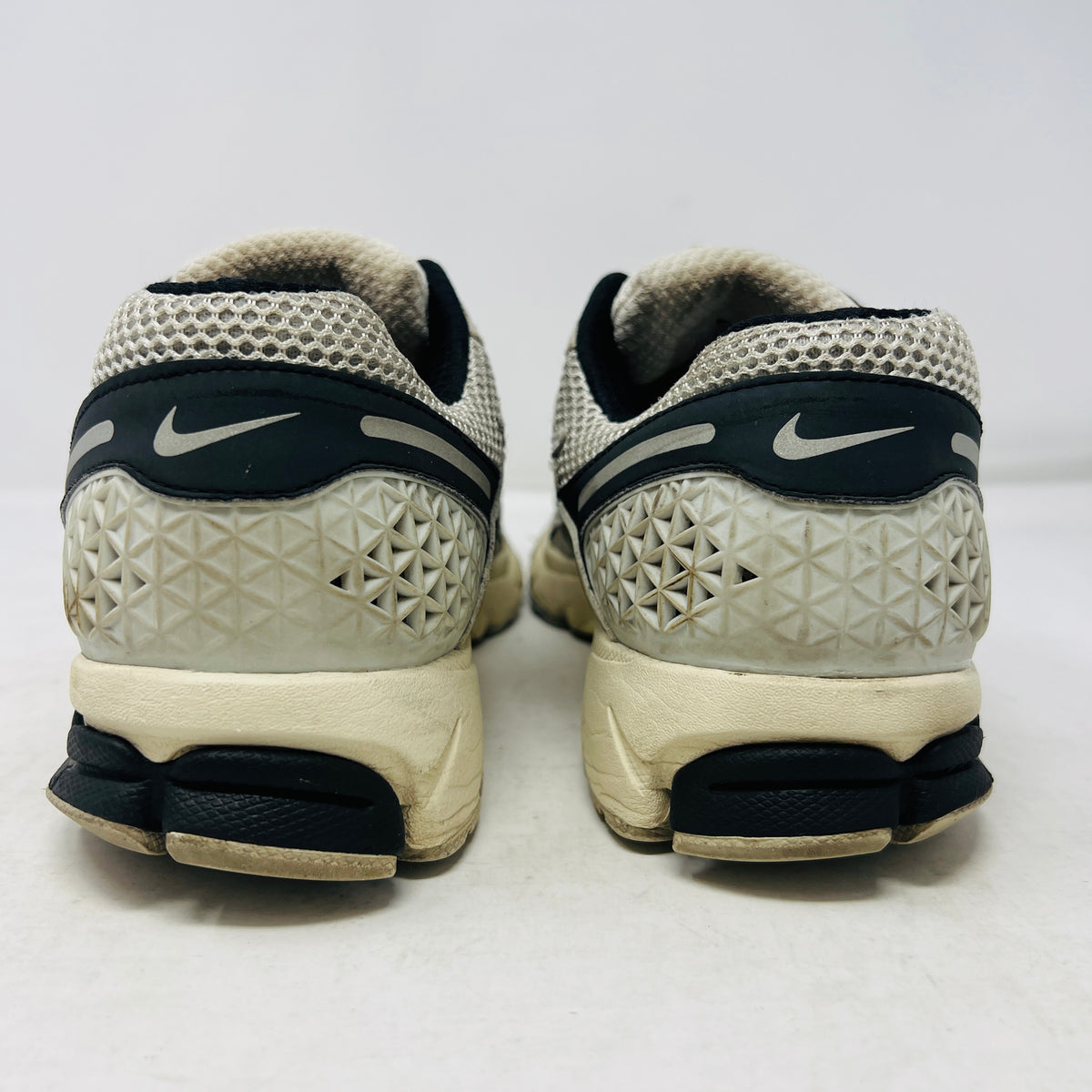 Nike Zoom Vomero 5 Supersonic Light Bone Black