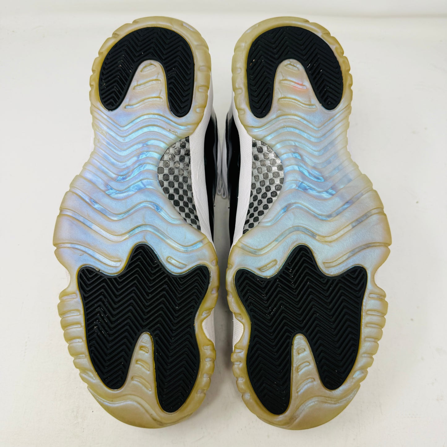 Jordan 11 Retro Low Iridescent