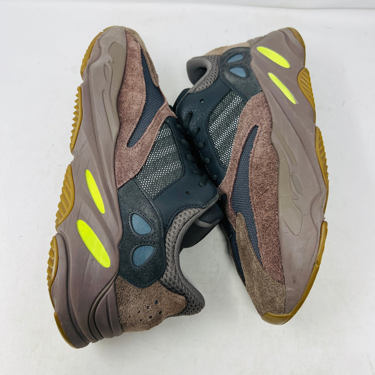 adidas Yeezy Boost 700 Mauve