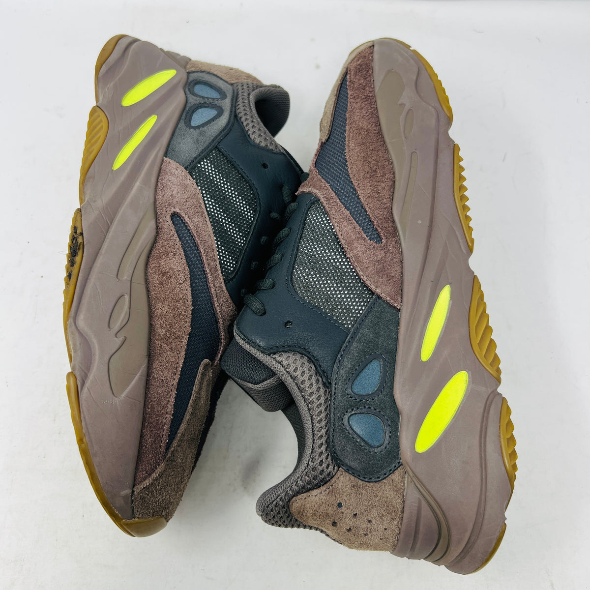 adidas Yeezy Boost 700 Mauve