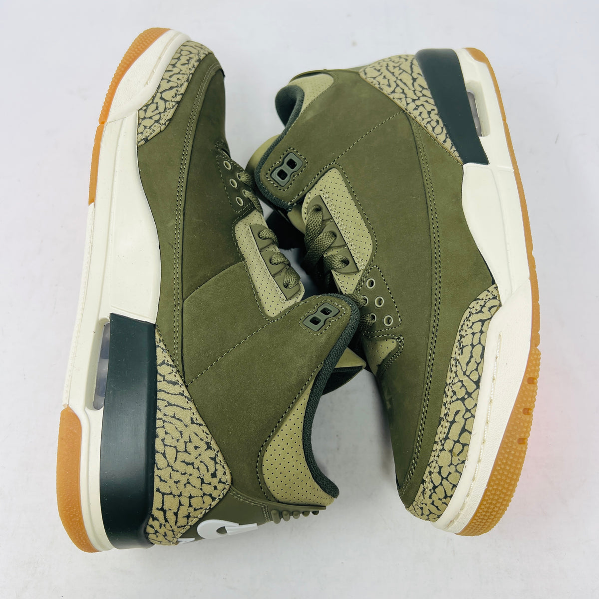 Jordan 3 Retro Family Affair