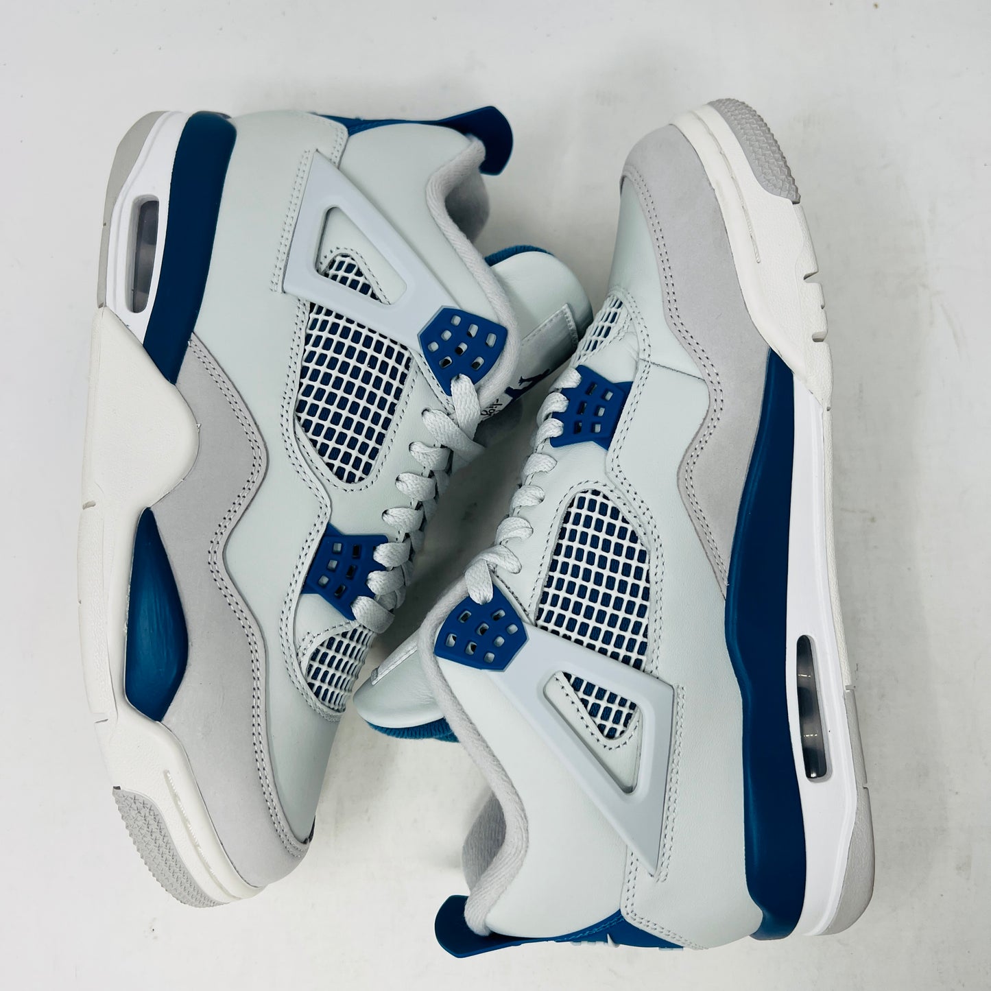 Jordan 4 Retro Military Blue (2024)