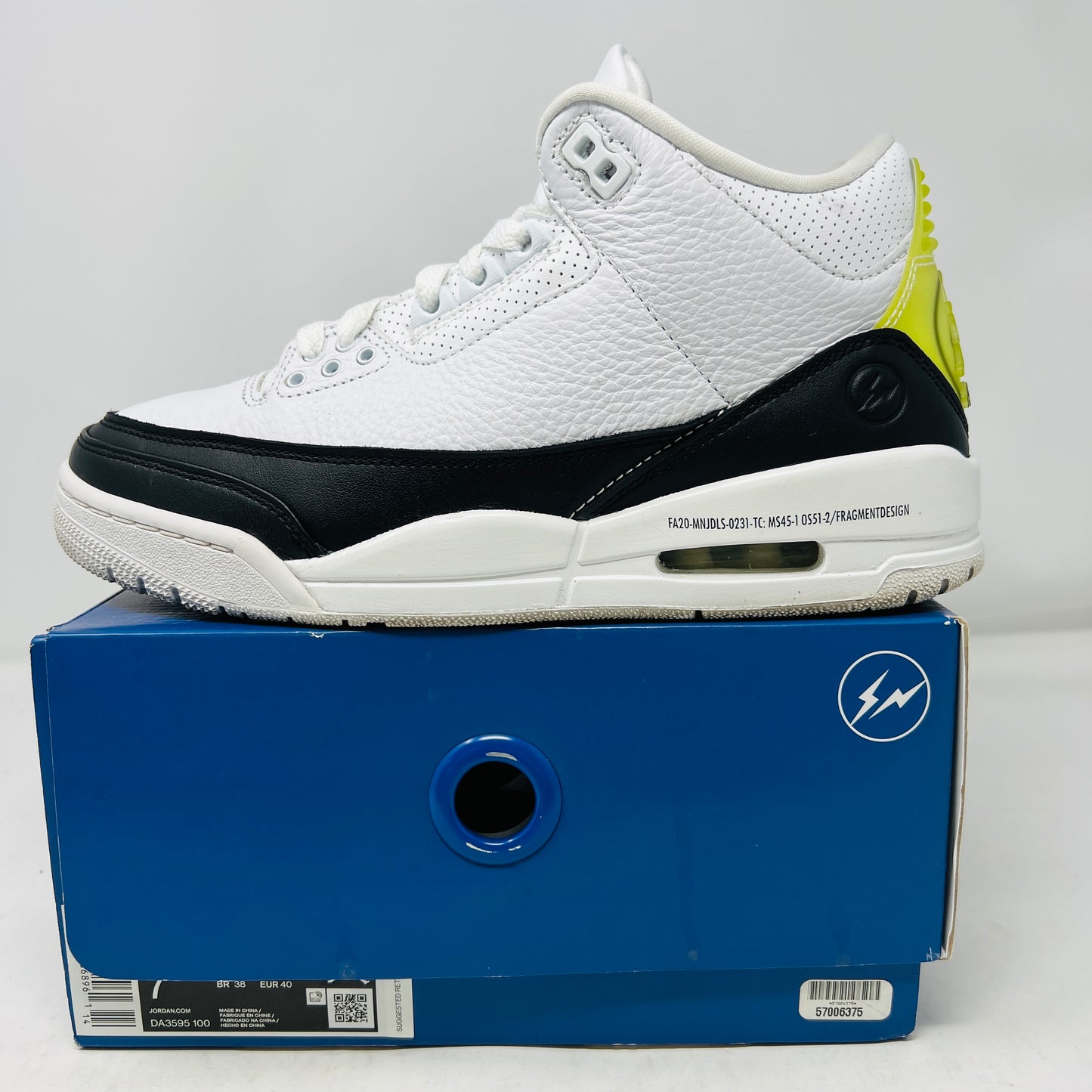 Jordan 3 Retro Fragment