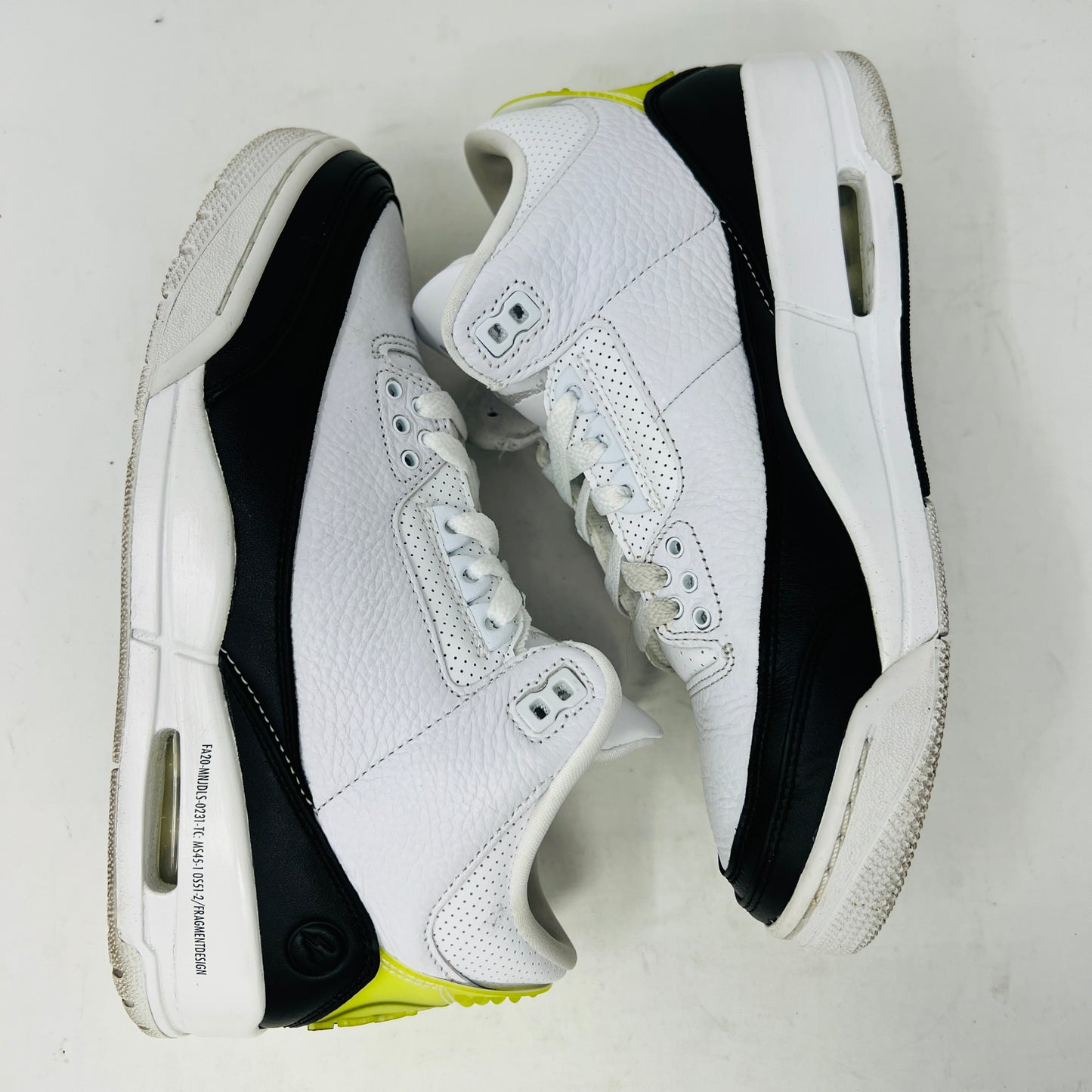 Jordan 3 Retro Fragment