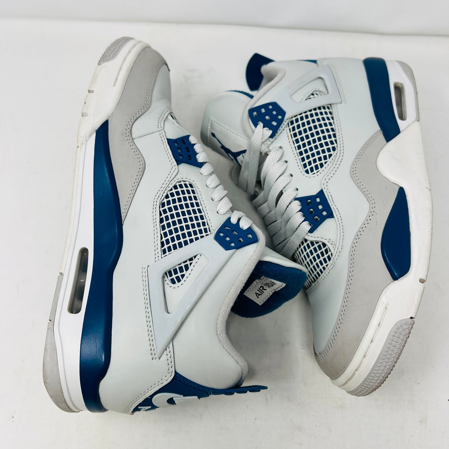 Jordan 4 Retro Military Blue (2024)