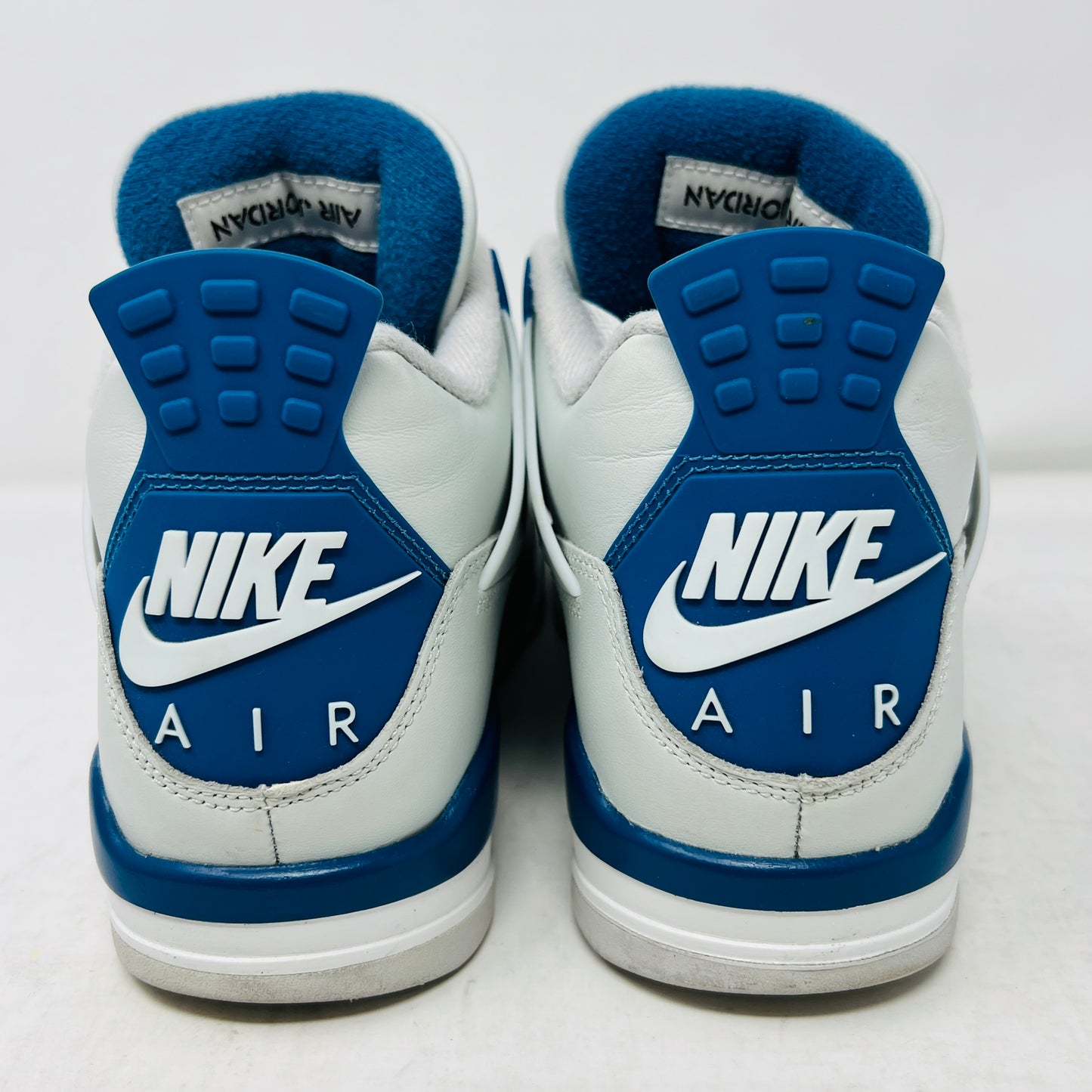Jordan 4 Retro Military Blue (2024)