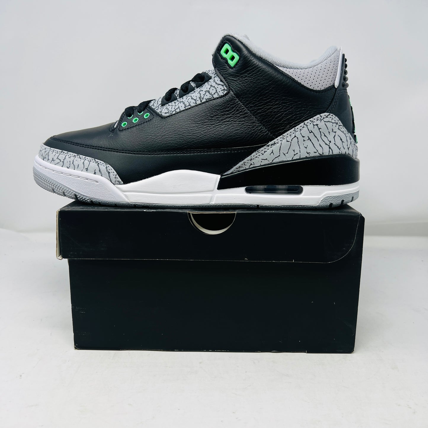Jordan 3 Retro Green Glow