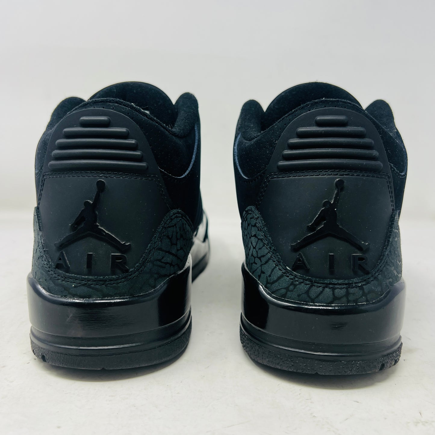 Jordan 3 Retro Black Cat (2025)