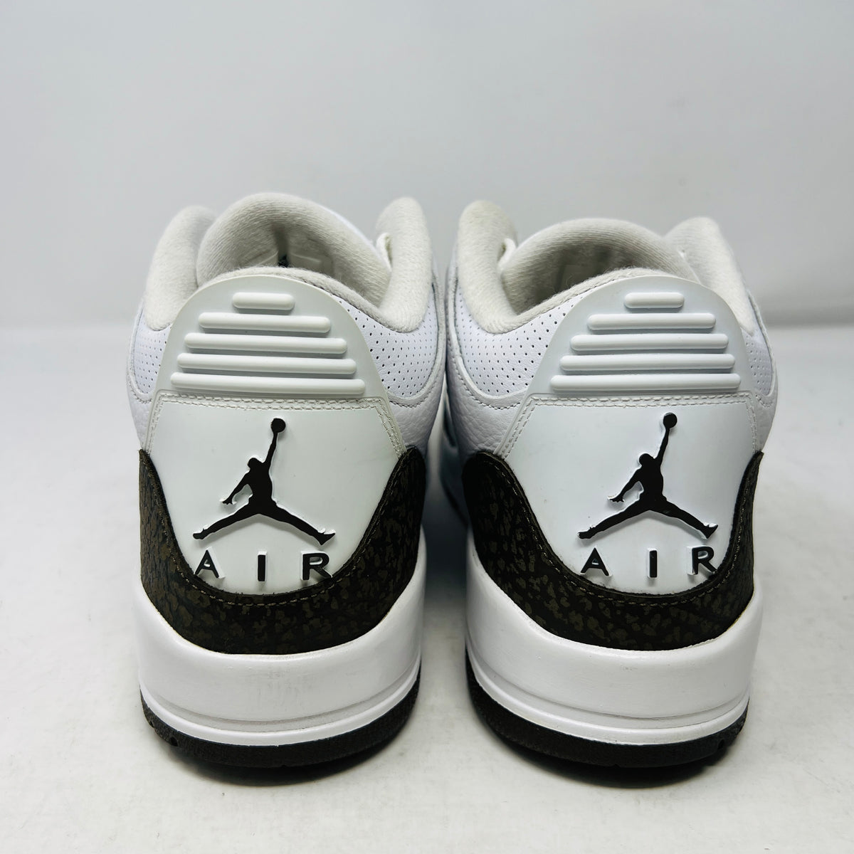 Jordan 3 Retro Mocha (2018)