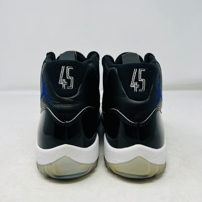 Jordan 11 Retro Space Jam (2016)
