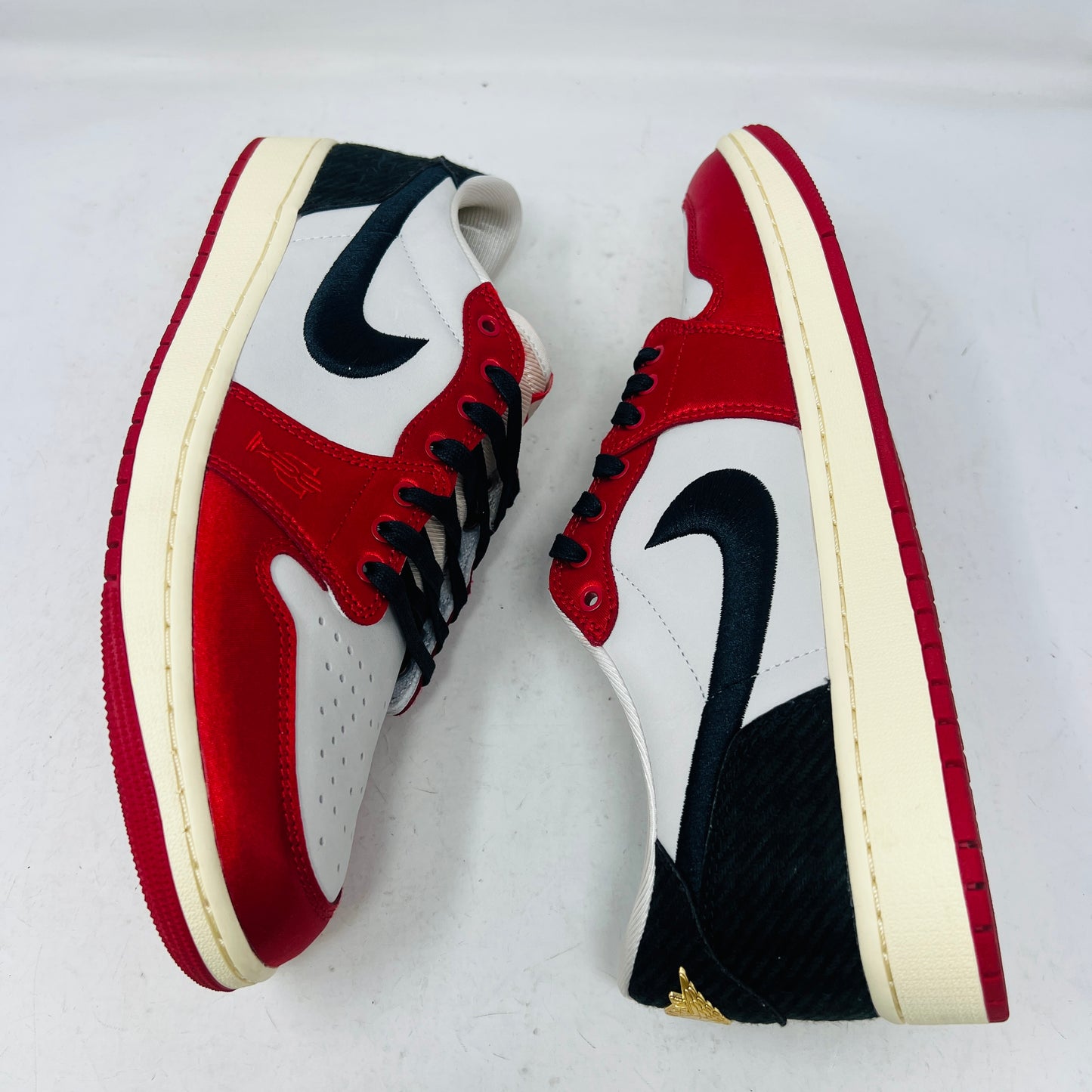 Jordan 1 Retro Low OG Trophy Room Rookie Card Away
