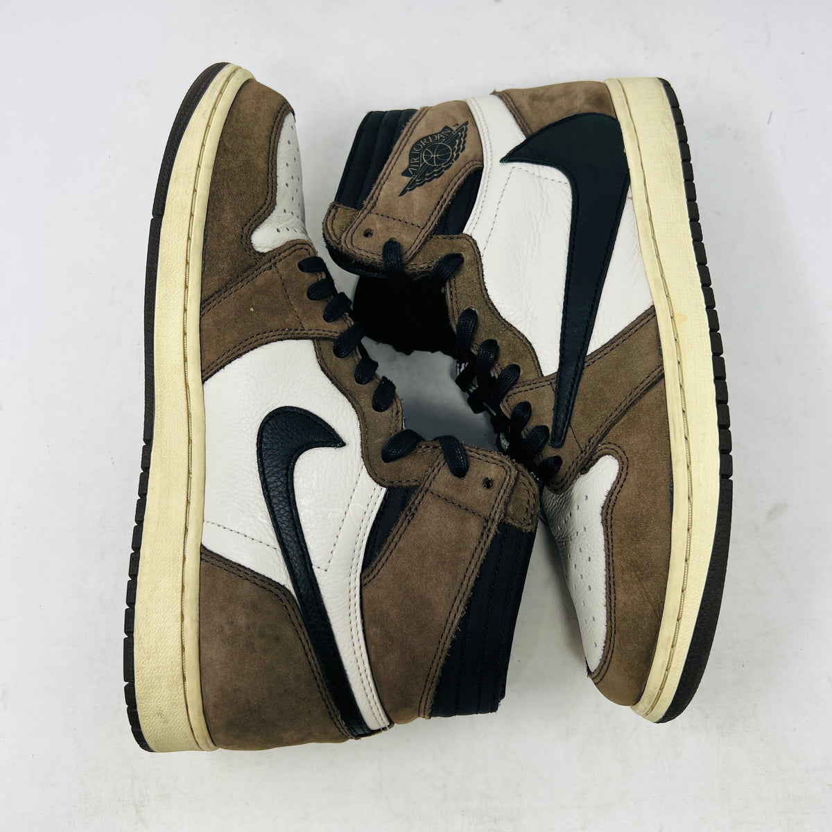 Jordan 1 Retro High OG SP Travis Scott Mocha