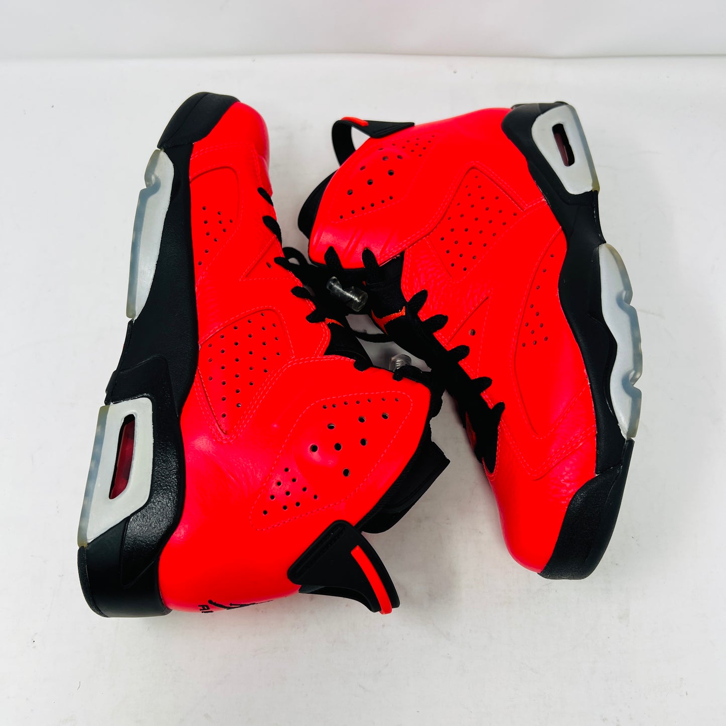 Jordan 6 Retro Infrared 23 (Toro)
