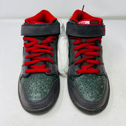 Nike SPoT x SB Dunk Mid Premium 'Moat'