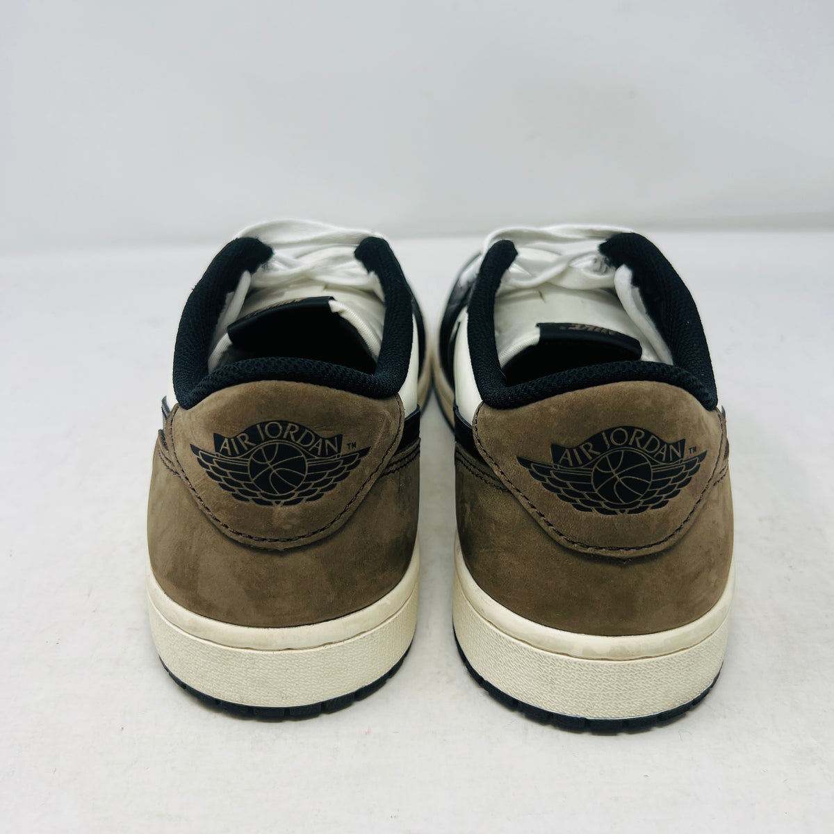 Jordan 1 Retro Low OG Mocha