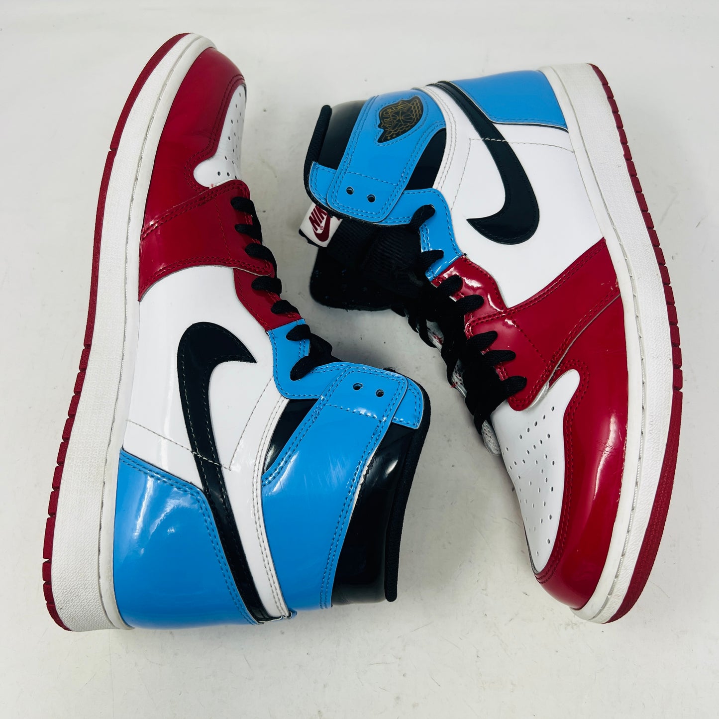 Jordan 1 Retro High Fearless UNC Chicago