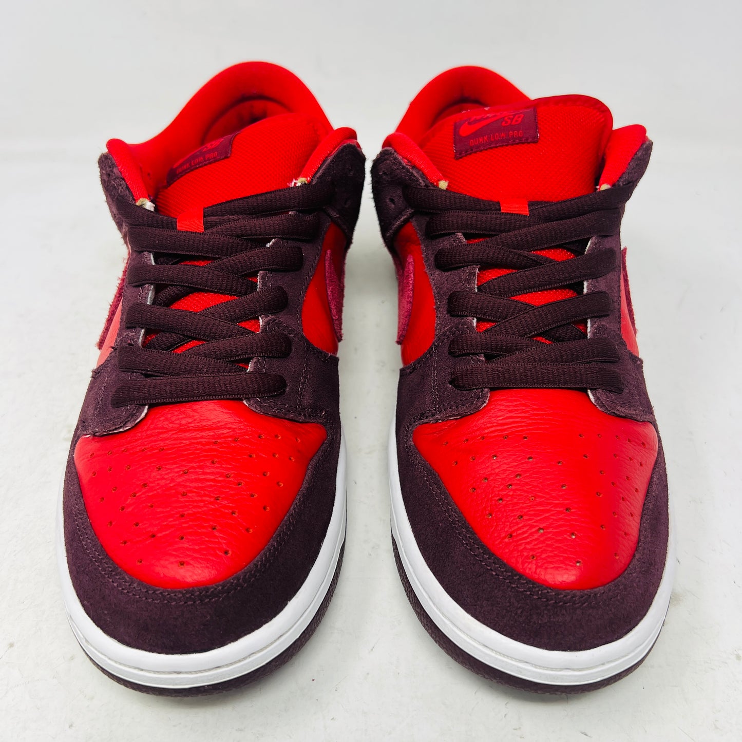 Nike SB Dunk Low Cherry