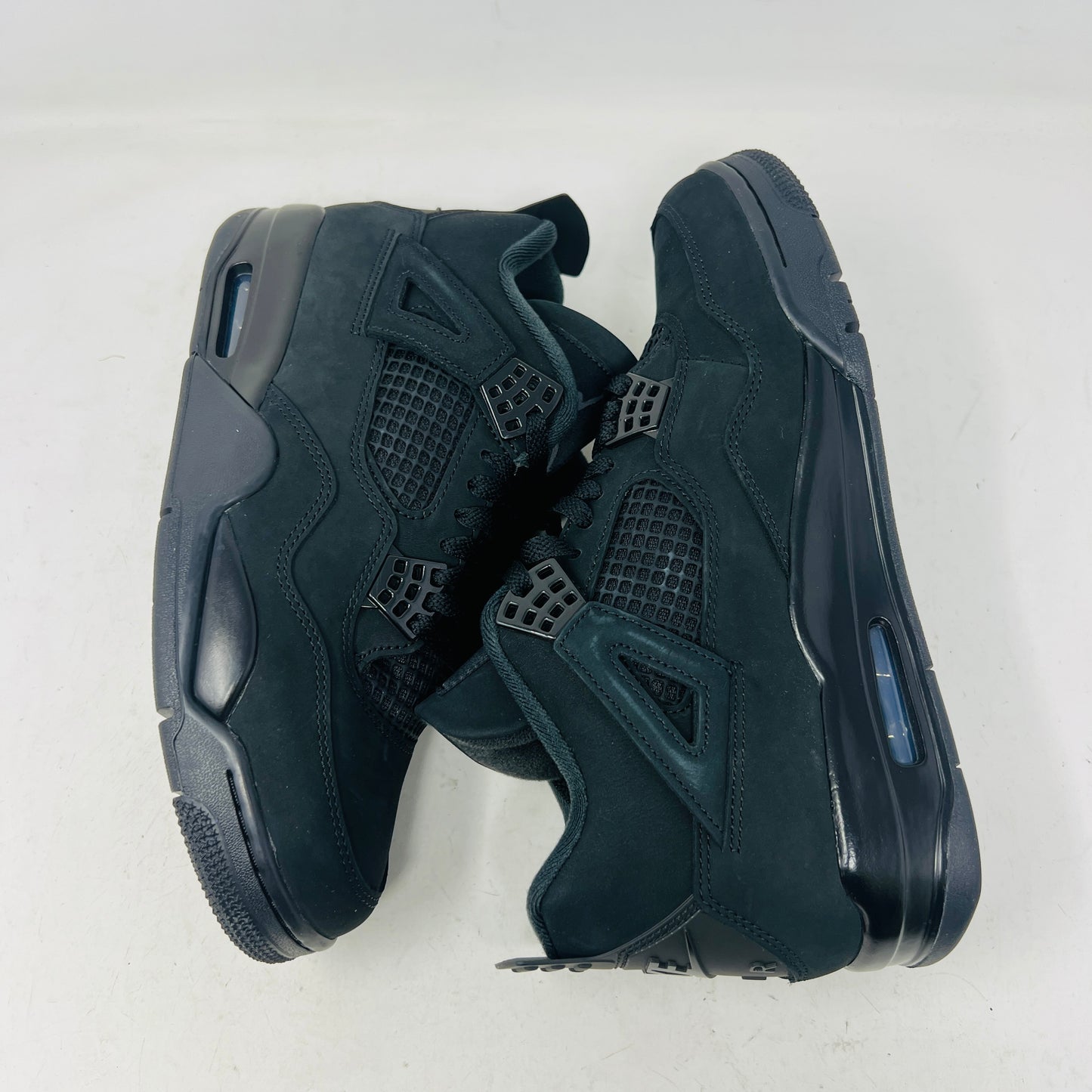 Jordan 4 Retro Black Cat (2025)