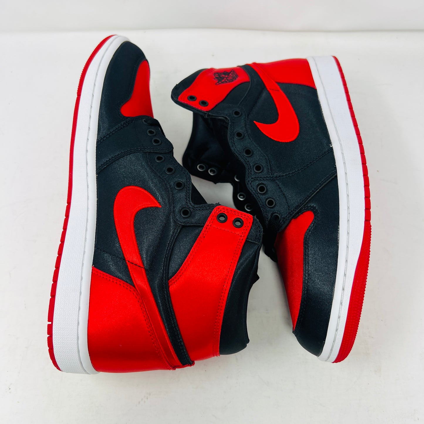 Jordan 1 Retro High OG Satin Bred (Women's)