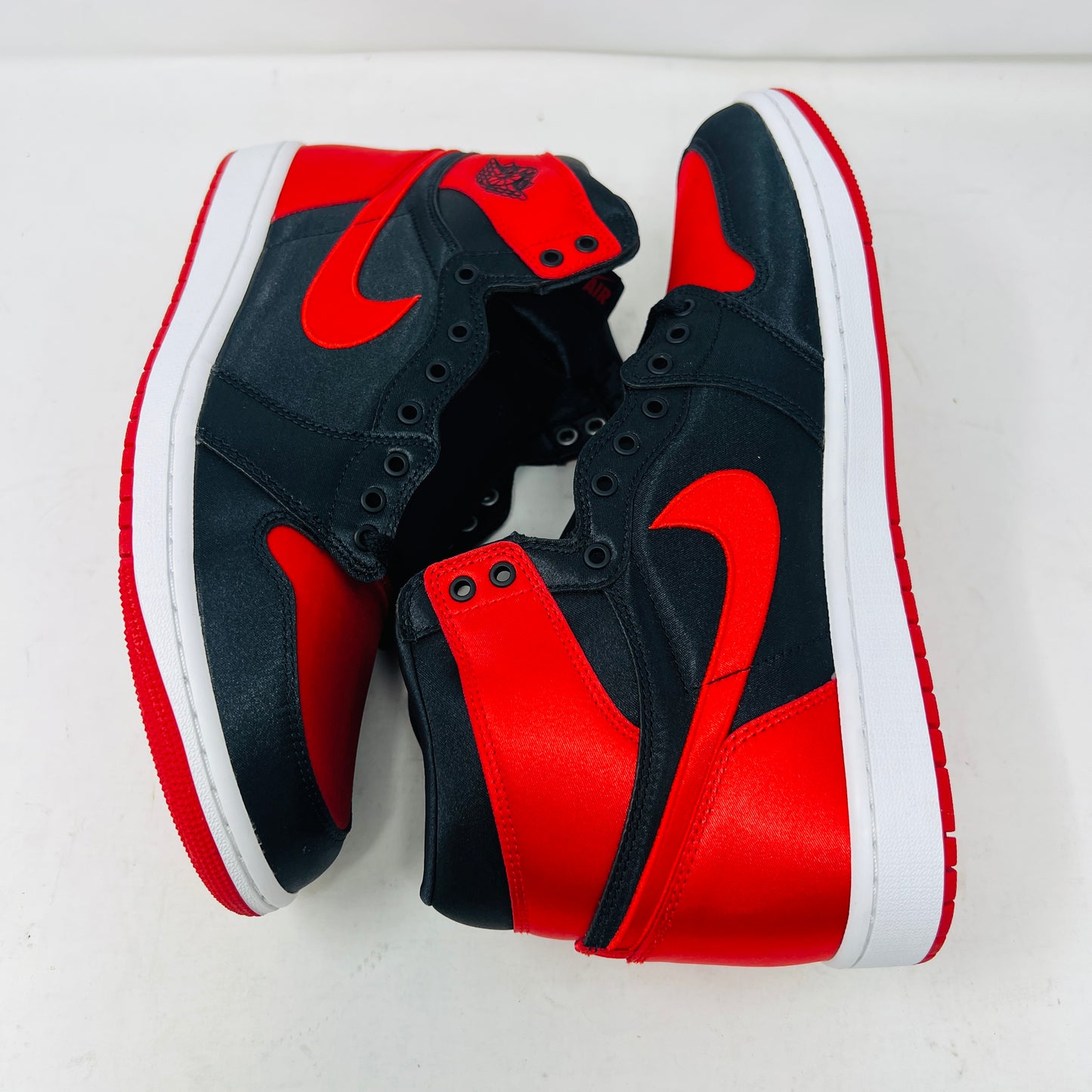 Jordan 1 Retro High OG Satin Bred (Women's)